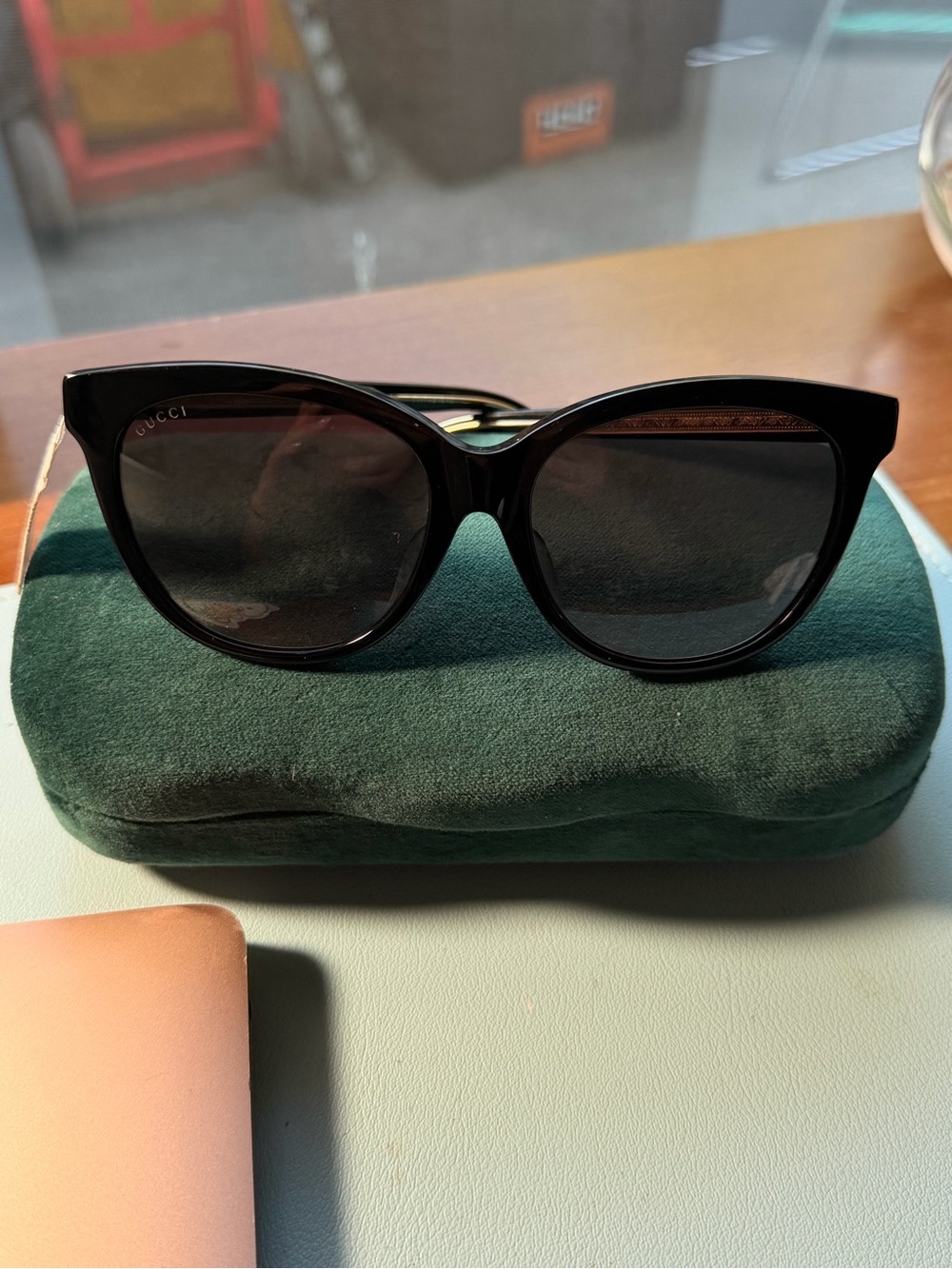 Gucci Black Frame Sunglasses with Brown Gradient Lenses - Picture 3 of 10